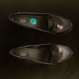 Jones New York barely worn mochacine heels